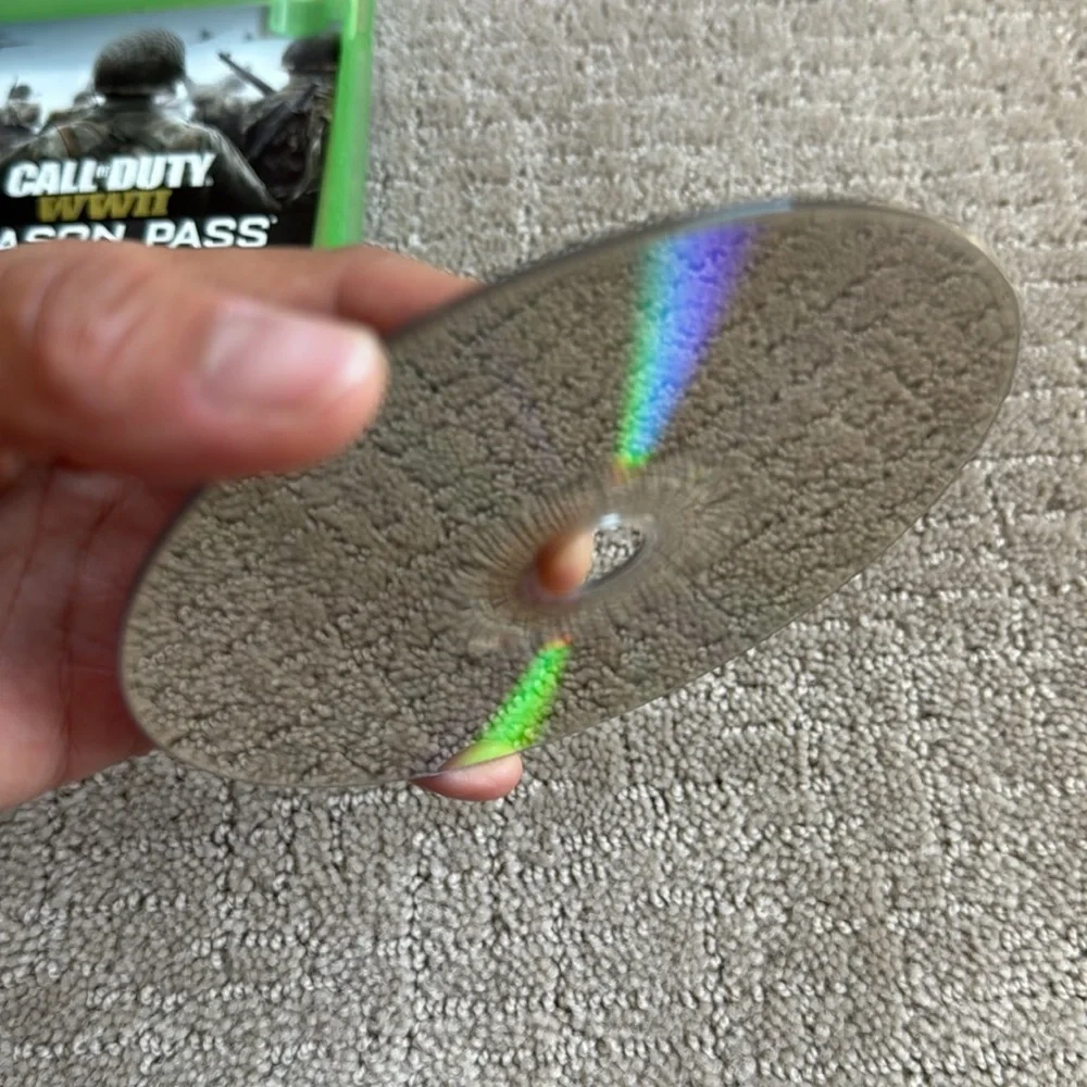 Call of Duty WWII for Xbox One - Green Case